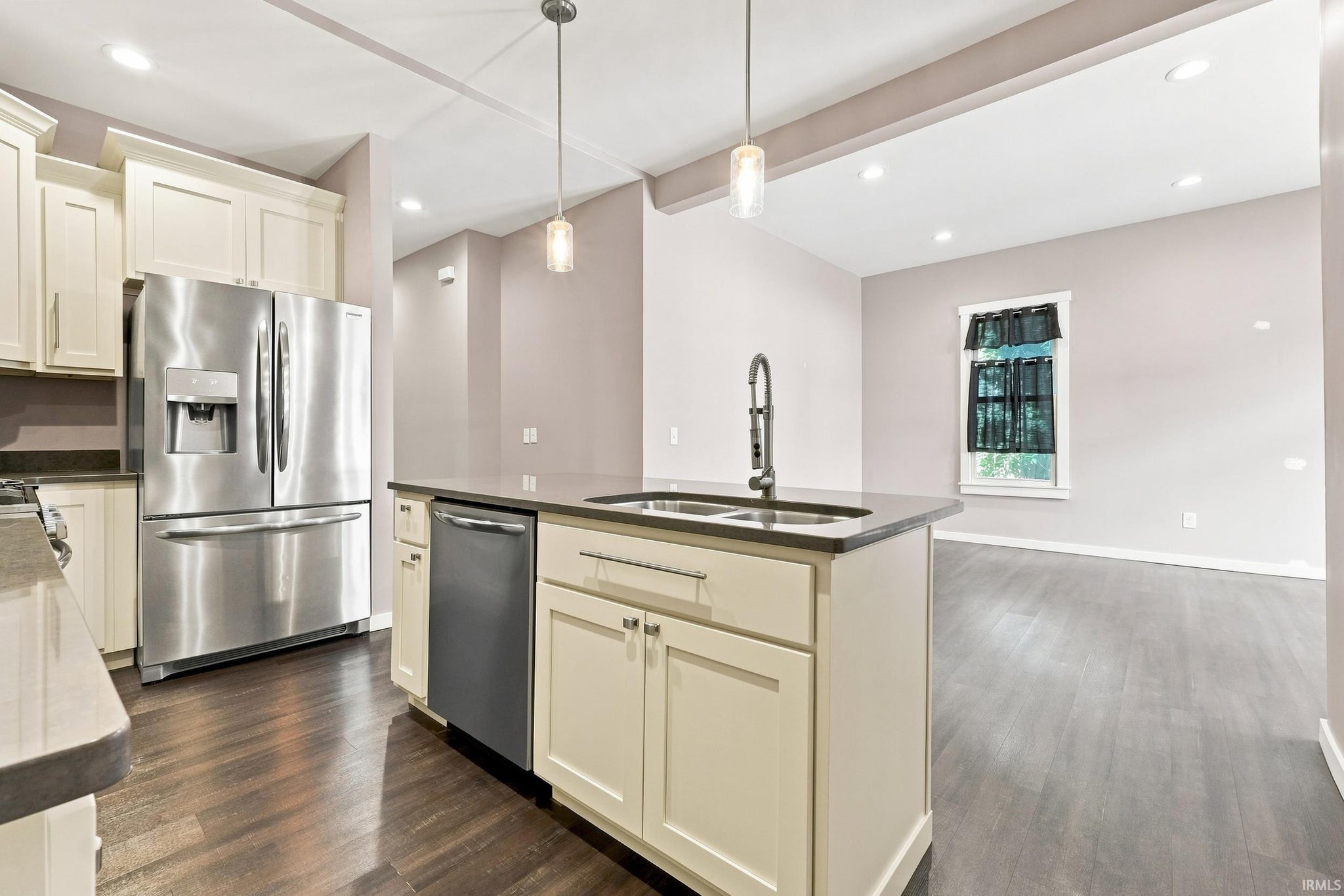 Image of 1016 W Washington Boulevard 1