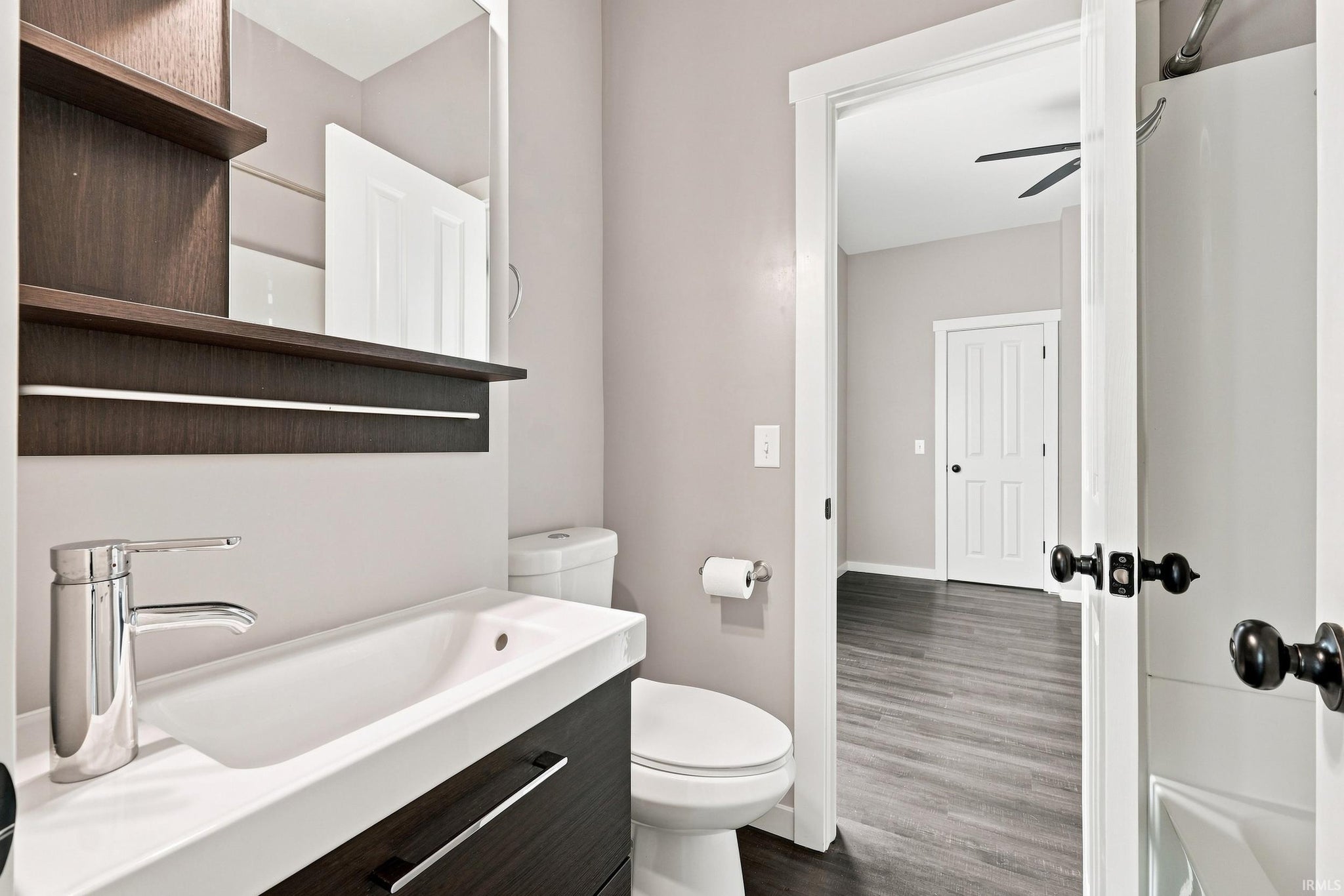 Image of 1016 W Washington Boulevard 1